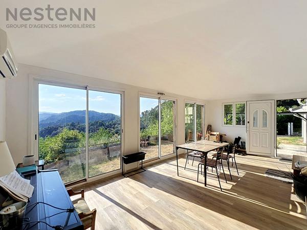 Villa récente de plain-pied avec vue panoramique ? Moissac-Vallée-Française