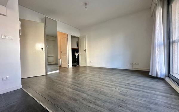 Appartement à vendre    2 pièces • 28,83 m2 Paris 13