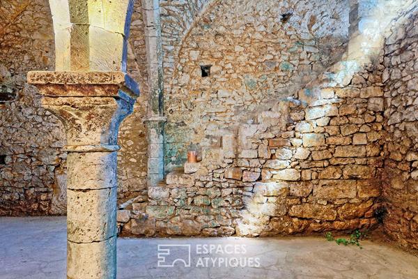 L’Authenticité au Cœur des Remparts : Une Demeure Étonnante avec Crypte Médiévale