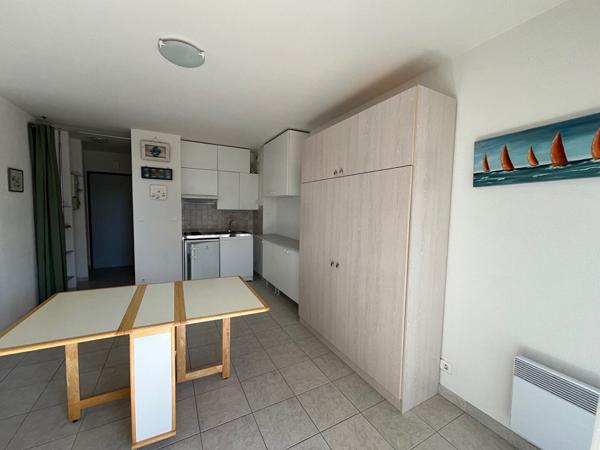 1 min à pied de la plage.