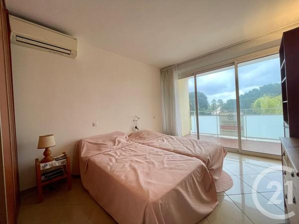 Appartement T3 à vendre  3 pièces - 79,69 m2 BORMES LES MIMOSAS - 83