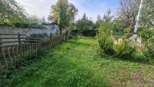 Maison Osny - 6 pièce(s) 138.44 m2 - 3 chambres - 851 m² de terrain secteur calme et recherché