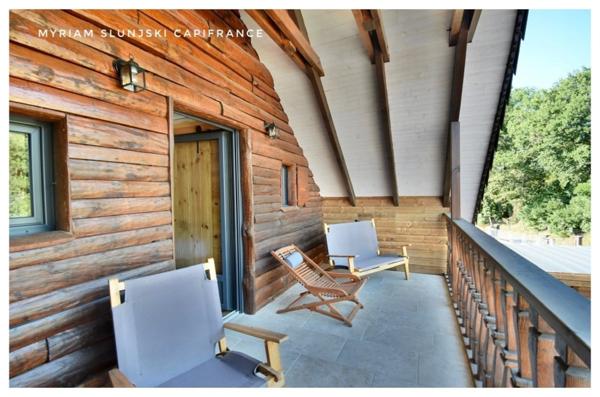 Dpt Landes (40), à vendre Villa atypique proche autoroute, océan, au calme.