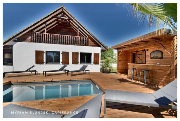 Dpt Landes (40), à vendre Villa atypique proche autoroute, océan, au calme.