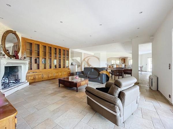 Maison à vendre 6 pièces de 289 m²