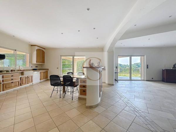 Maison à vendre 6 pièces de 289 m²