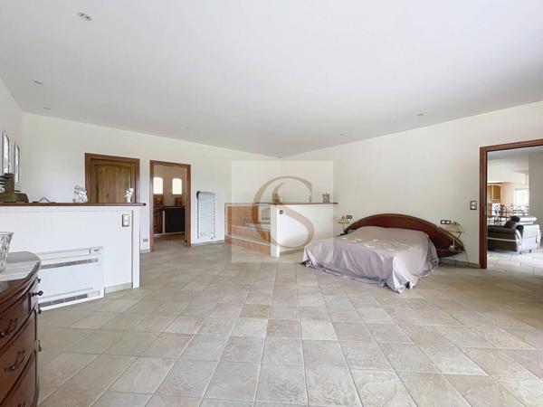 Maison à vendre 6 pièces de 289 m²