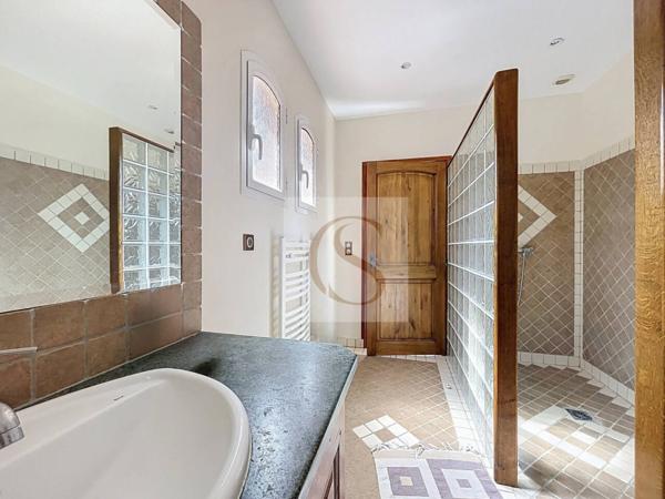 Maison à vendre 6 pièces de 289 m²