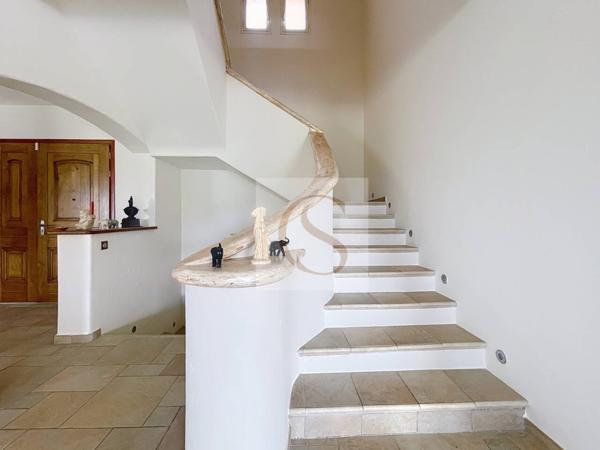 Maison à vendre 6 pièces de 289 m²