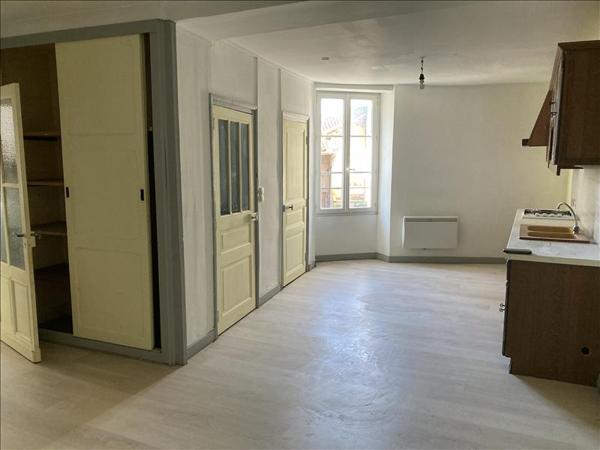 Immeuble à vendre |  Lisle |  102 m²
