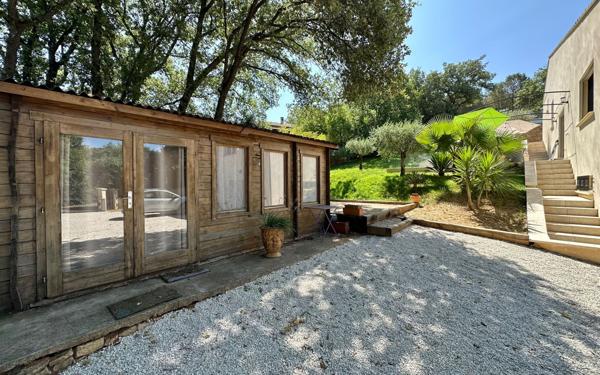 Maison à vendre    6 pièces •  Vauvert