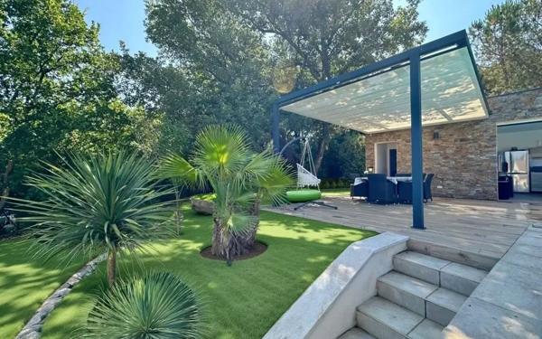 Maison à vendre    6 pièces •  Vauvert