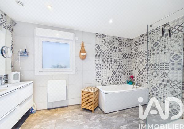 Maison à vendre 8 pièces 312 m² Valenciennes