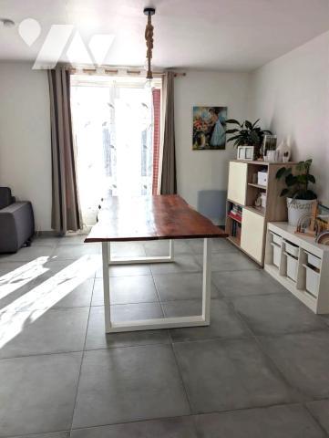 Appartement avec cave et balcon et proche du centre ville