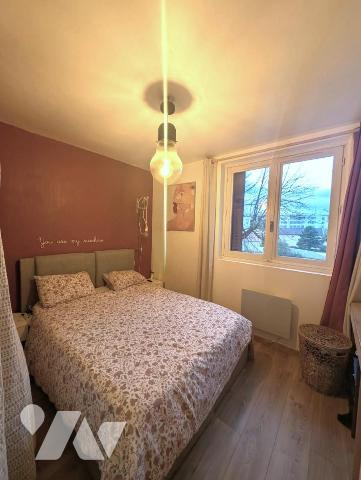 Appartement avec cave et balcon et proche du centre ville