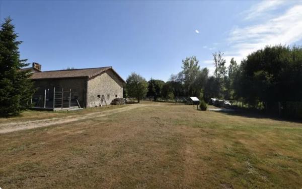 Maison à vendre |  Saint-Estèphe |  4 pièces | 108 m²