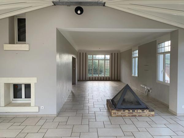 Vente Propriété 5 pièces 215 m2 à Amigny-Rouy