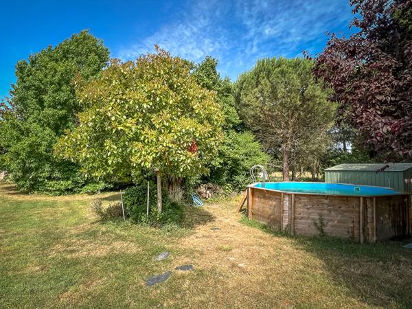 Propriété 5 chambres avec gîte et parc arboré à Saint-Sylvain-d'Anjou !