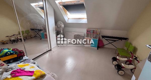Location Maison 7 pièces 146.56 m² - Rosny-sur-seine 78710