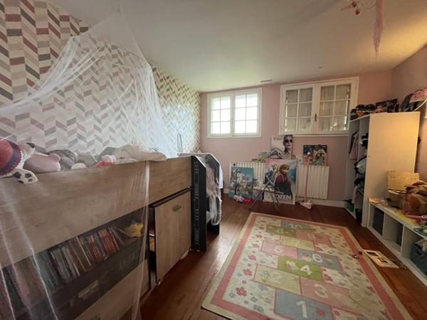 Maison à vendre |  Mourenx |  7 pièces | 215 m²