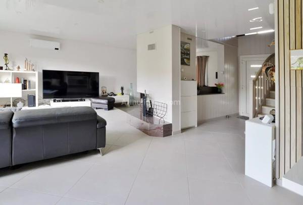 Vente Maison 8 pièces 160 m2 à Villeneuve-Saint-Georges