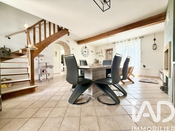 Maison à vendre 6 pièces 127 m² Bernoy-le-Château