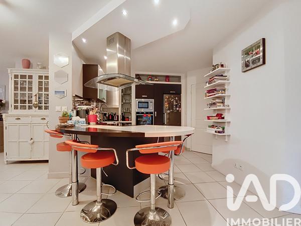 Appartement à vendre 4 pièces 124,11 m² Lyon 5