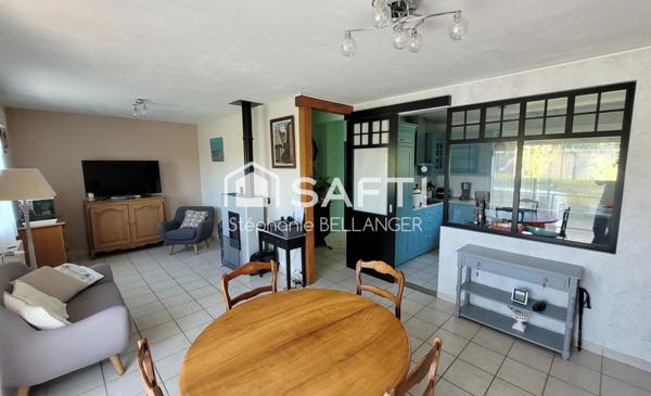 Maison 3 chambres, double garage, grand terrain constructible de 1524m2