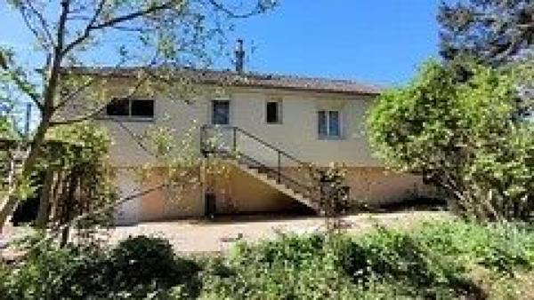 Maison 3 chambres, double garage, grand terrain constructible de 1524m2