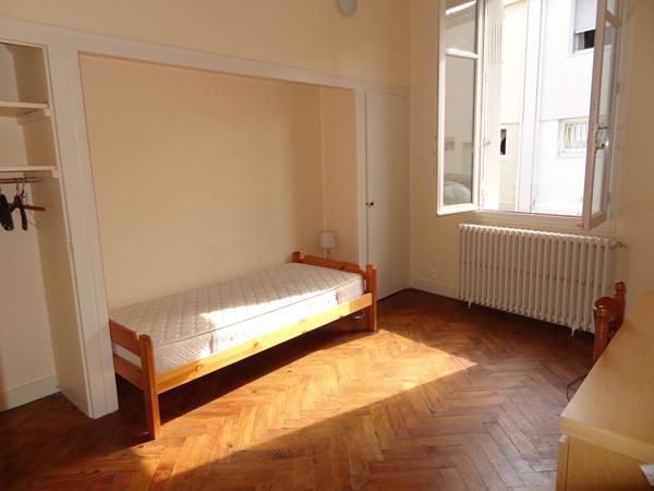 Chambre meublée dans maison étudiante 125 m2