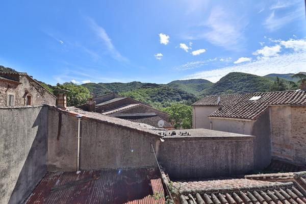 Maison de village-2 chambres- véranda - garage