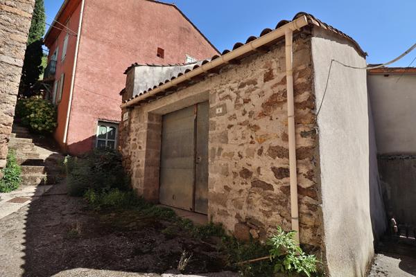 Maison de village-2 chambres- véranda - garage