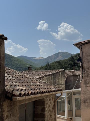 Maison de village-2 chambres- véranda - garage