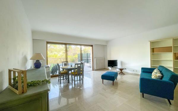 Appartement à louer    3 pièces • 81,41 m2 Cannes