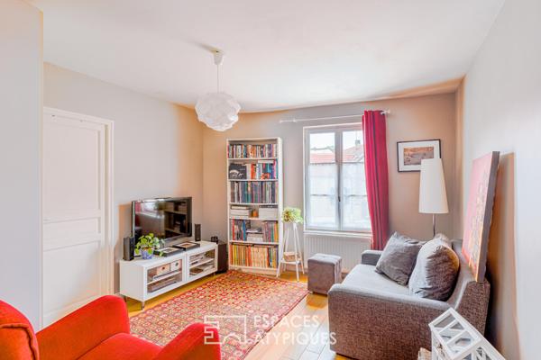 Maison de Charme en Pierre avec Atelier et Jardin bordé par un ru