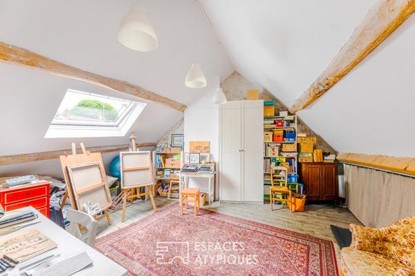 Maison de Charme en Pierre avec Atelier et Jardin bordé par un ru