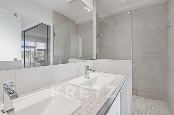 Appartement familial dernier étage avec roof top