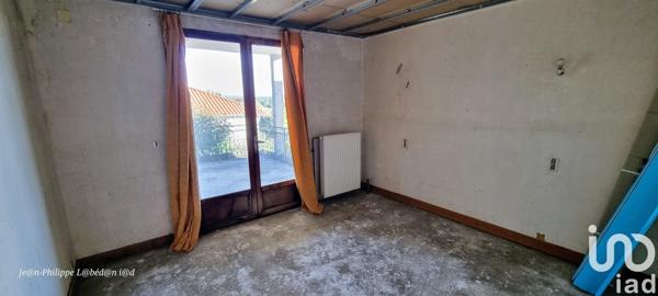 Maison traditionnelle 7 pièces de 174 m² à Bon-Encontre (47240)