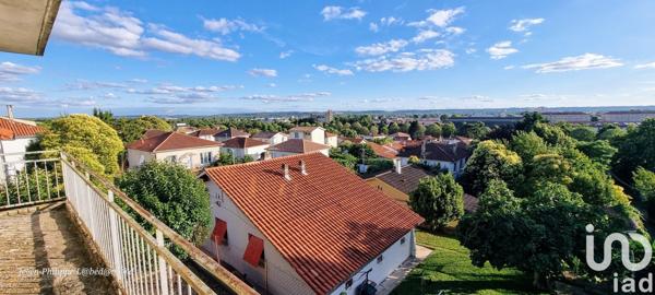 Maison traditionnelle 7 pièces de 174 m² à Bon-Encontre (47240)