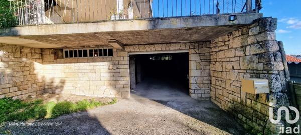 Maison traditionnelle 7 pièces de 174 m² à Bon-Encontre (47240)