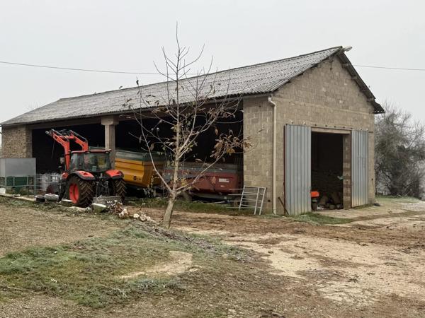 Corps de ferme exploitation agricole