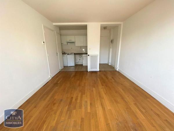 Appartement à louer 2 pièces 37.95m² Tours (37000)