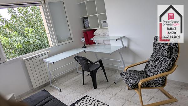 Villa 3 faces 3 chambres avec piscine quartier calme