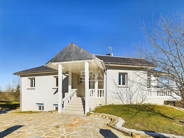 Belle Villa avec Piscine Intérieure et Sauna à Cardaillac-Layoule