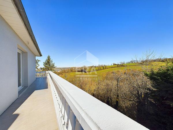 Belle Villa avec Piscine Intérieure et Sauna à Cardaillac-Layoule