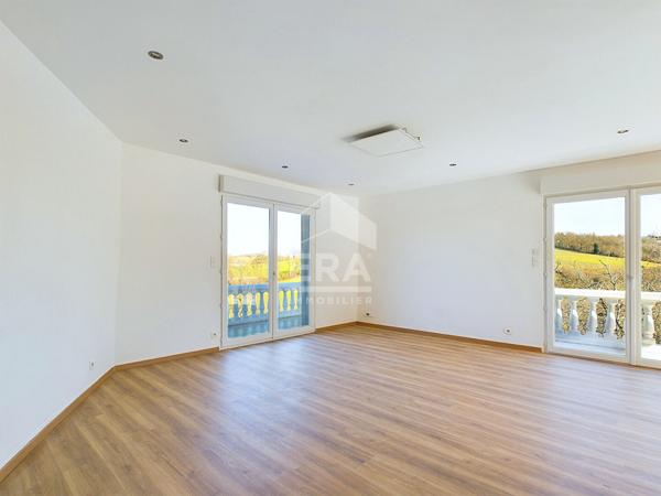 Belle Villa avec Piscine Intérieure et Sauna à Cardaillac-Layoule