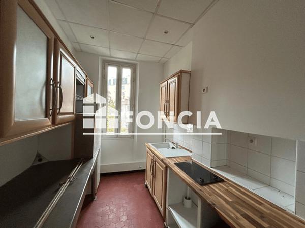 Location Appartement 3 pièces 54.01 m² - 131 RUE DU CAMAS Marseille 13005