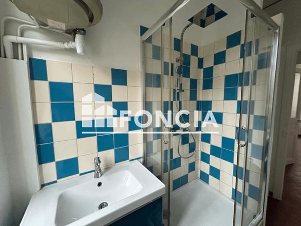 Location Appartement 3 pièces 54.01 m² - 131 RUE DU CAMAS Marseille 13005