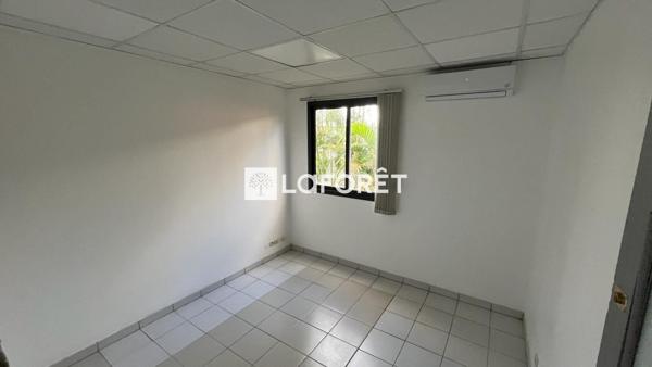 Location bureau Le Lamentin - 4 pièce(s) - 39 m² - 1 738 €/mois