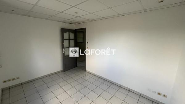 Location bureau Le Lamentin - 4 pièce(s) - 39 m² - 1 738 €/mois